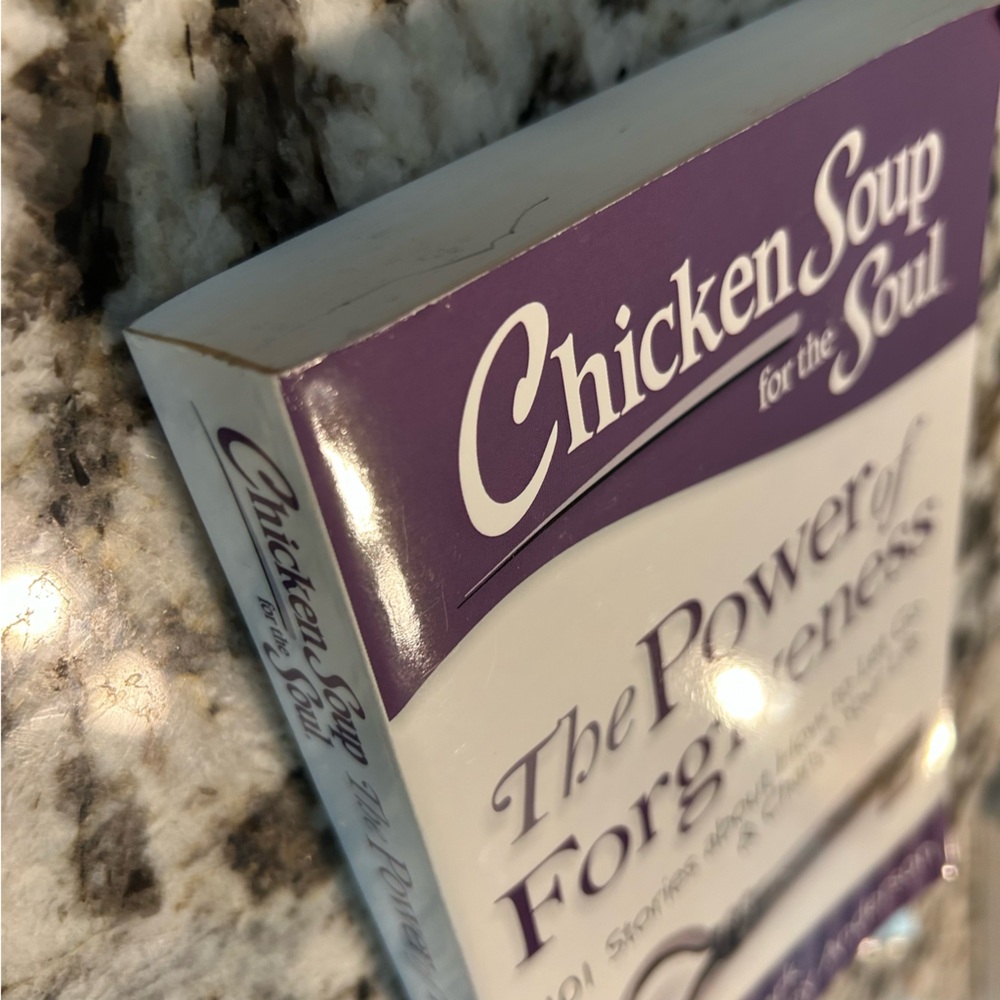 Chicken Soup for the Soul The Power of Forgiveness Softcover Self Help Book EUC - Picture 4 of 4